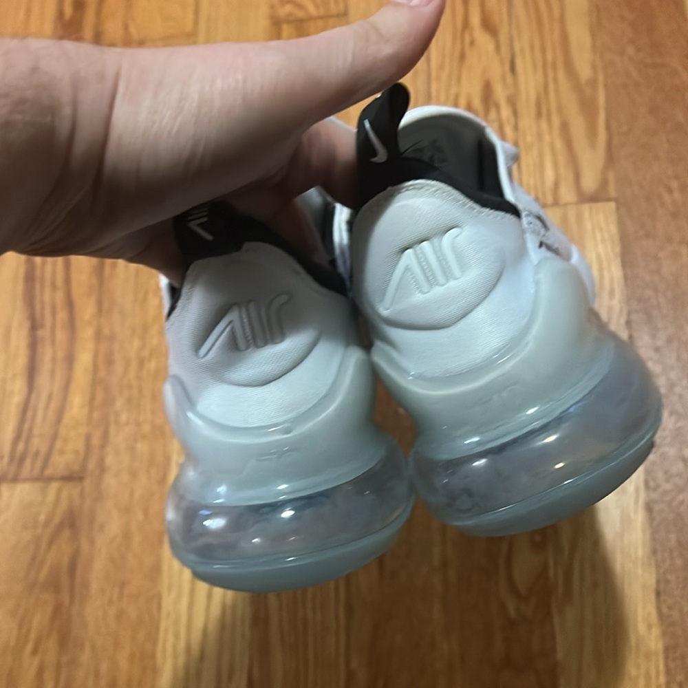 Nike airmax 270 sz 8 - Picture 3 of 4